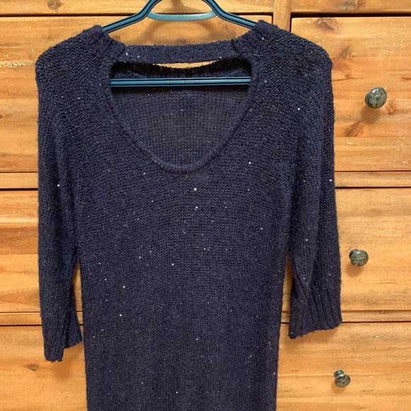 Perfect for winter weather!! 💕Club Monaco sweater dress - Picture 2 of 5